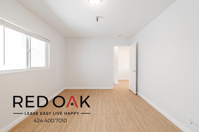 Building Photo - 12903 Roselle Ave