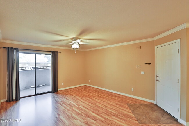 Building Photo - 2025 E Campbell Ave