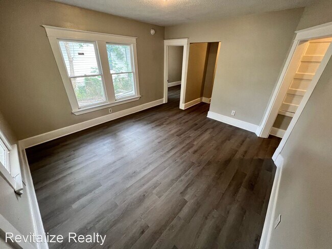 Building Photo - 3 br, 2 bath House - 1253 Cottrell Street