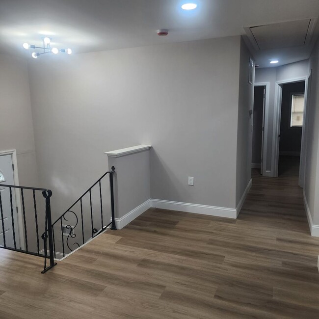Building Photo - A Spacious 4 bedroom house for Rent !!!
