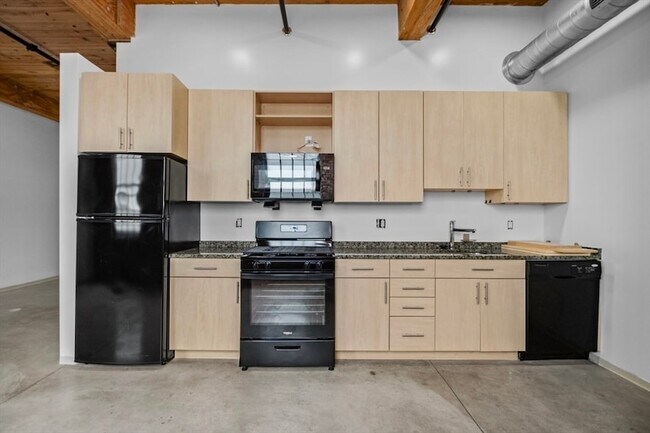Building Photo - 88 Gerrish Ave