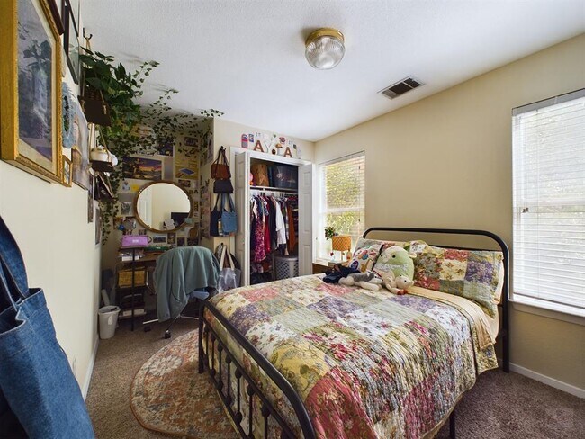 Building Photo - 4521 Avenue F