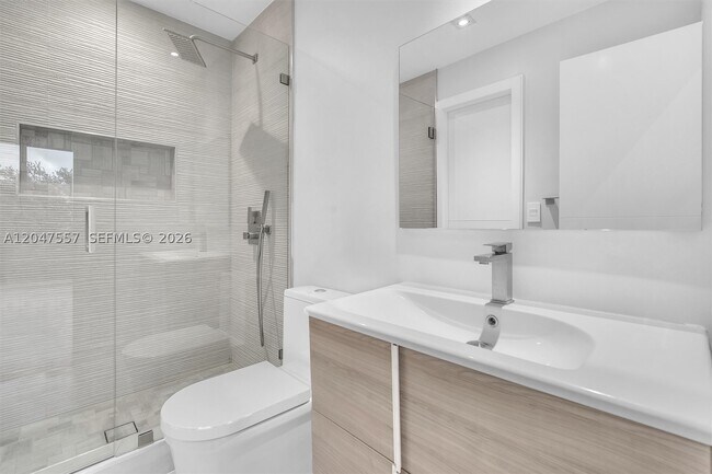 Building Photo - 21391 Marina Cove Cir