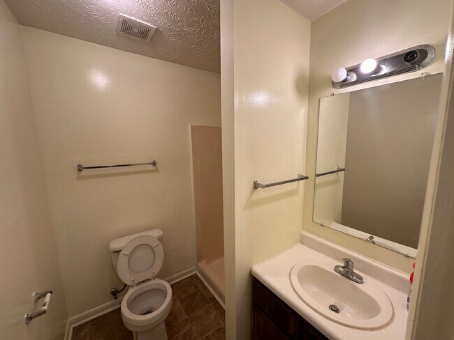 Building Photo - 6376 Applecross Ave