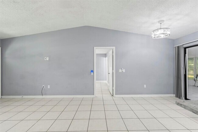 Building Photo - 1205 S Flagler Ave