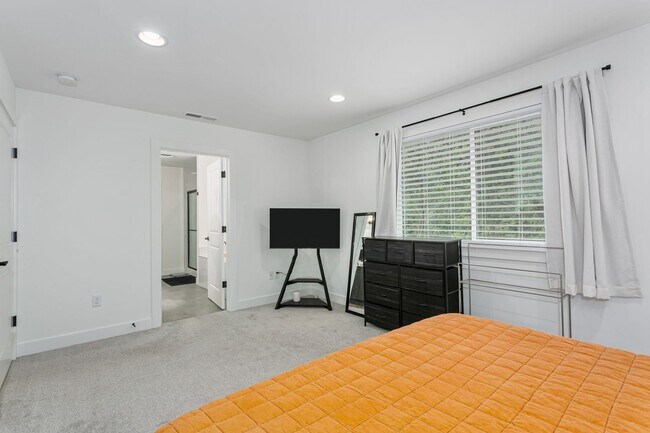 Building Photo - 10412 87th Ave Ct SW