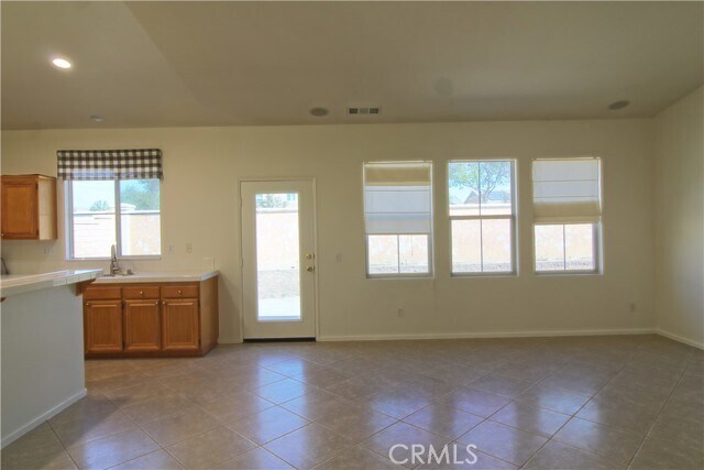 Building Photo - 28422 Belleterre Ave