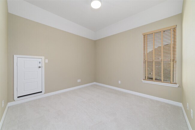 Building Photo - 11106 Wishaw Wy