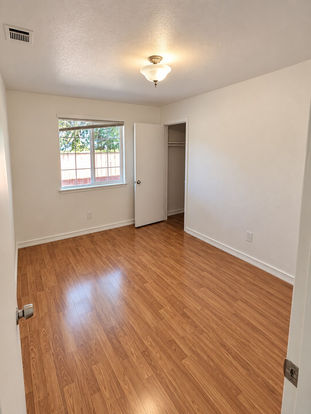 Building Photo - 3902 Elkhorn Blvd