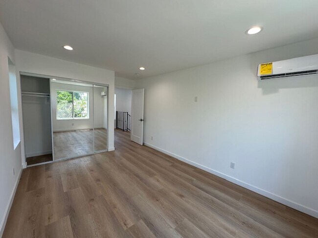 Building Photo - Brand new 3-bedroom, 2-bathroom designed f...