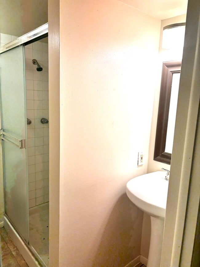 Building Photo - Stunning 3 bed 3 bath rental home in Highlands Ranch CO 80126 available 4-1-2026