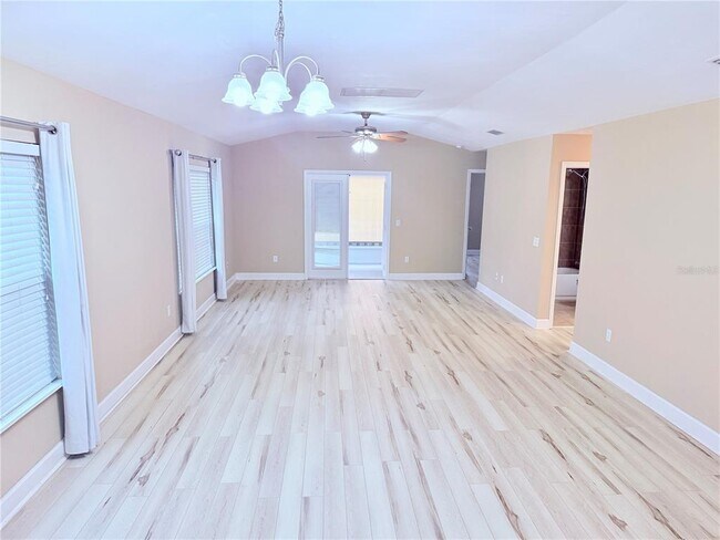 Building Photo - 470 SW 251st St