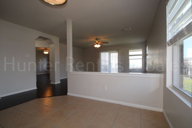 Building Photo - 6712 Taree Loop