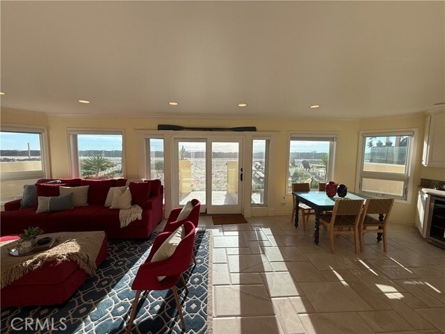 Building Photo - 72 Surfside Ave.