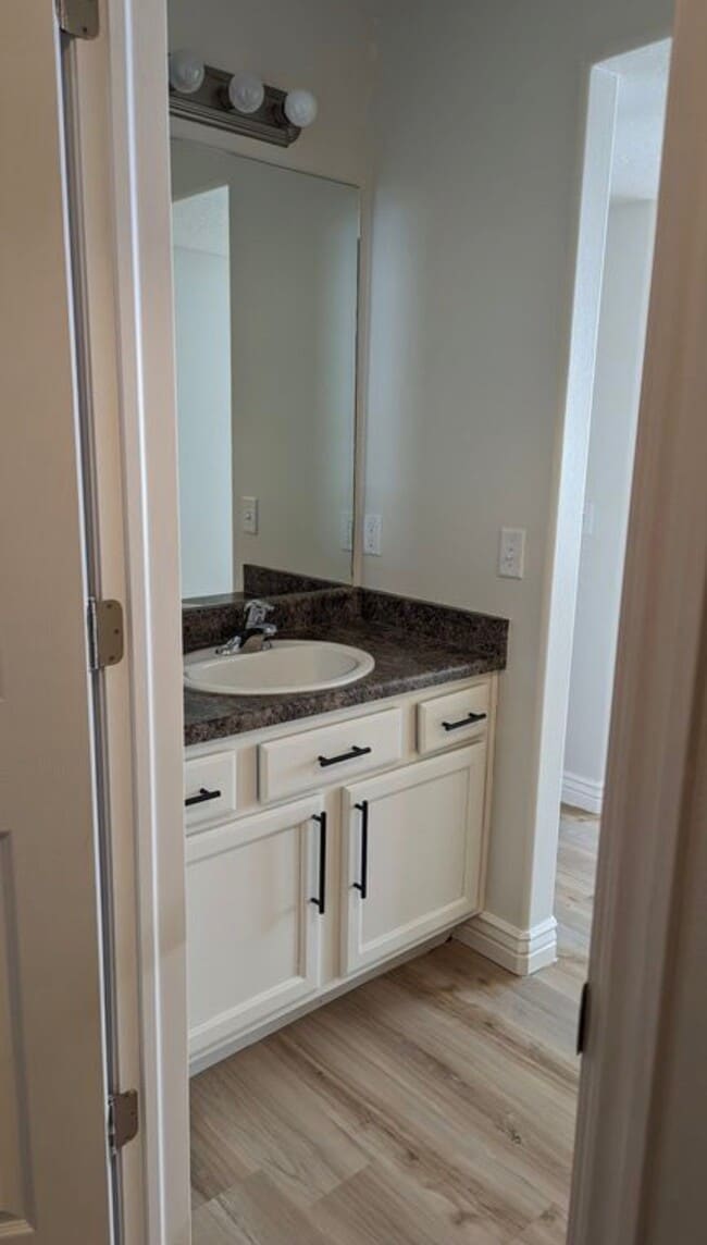 Building Photo - 117 Calbourne Ln