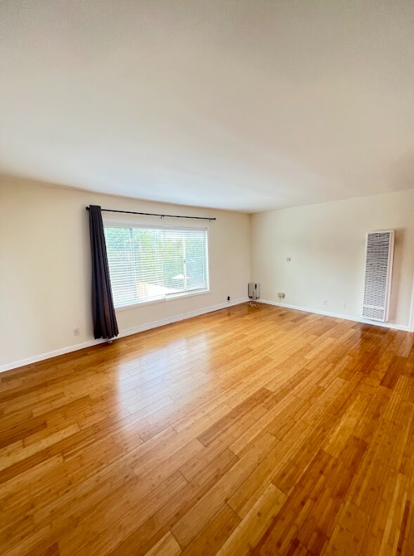 Building Photo - 2637 S Centinela Ave