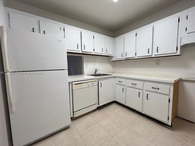 Building Photo - 7722 Camino Real