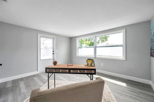 Building Photo - 7104 Castanea Dr