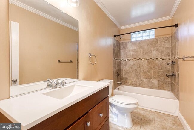 Building Photo - 2103 Southern Ave