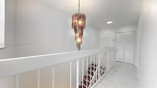 Building Photo - 917 SW 135th Ct