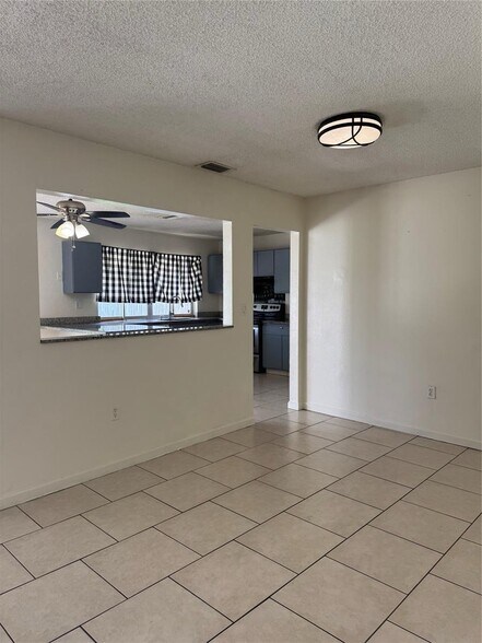 Building Photo - 9651 Sunset Strip