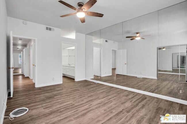 Building Photo - 401 El Cielo Rd
