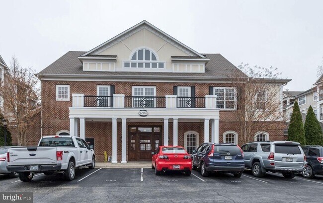 Building Photo - 12925 Centre Park Cir