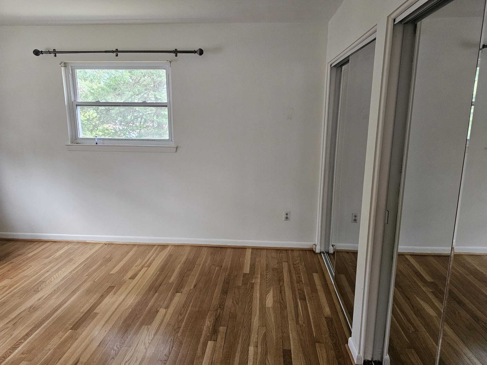 Building Photo - 1404 Chilton Dr