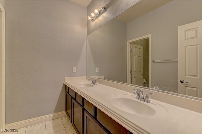 Building Photo - 972 Rue Grand Paradis Ln