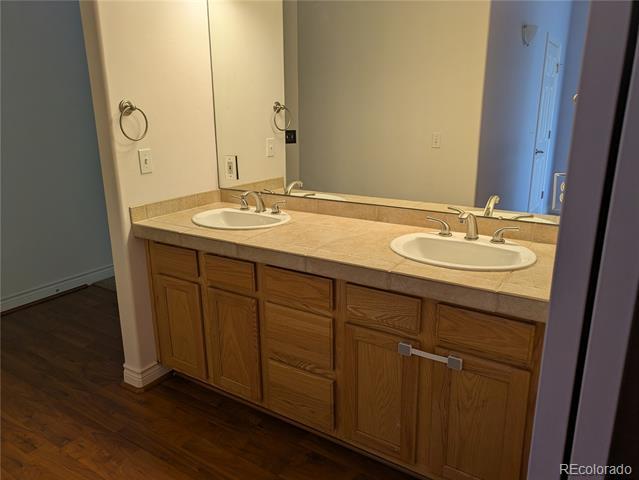 Building Photo - 1591 Roseanna Dr