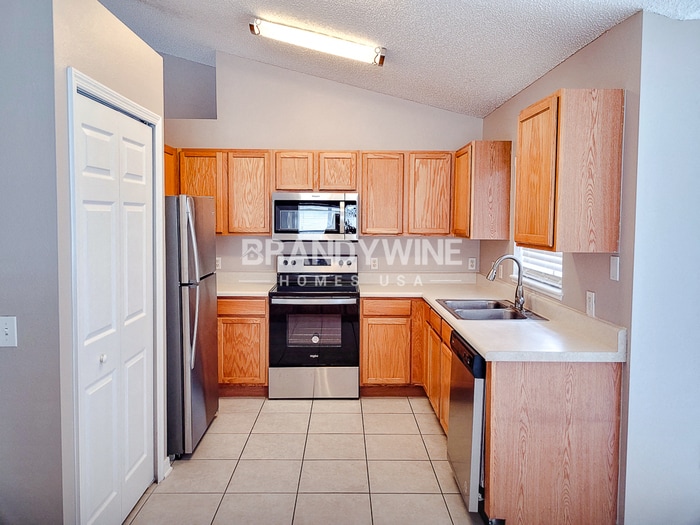 Building Photo - 2564 Courtland Blvd