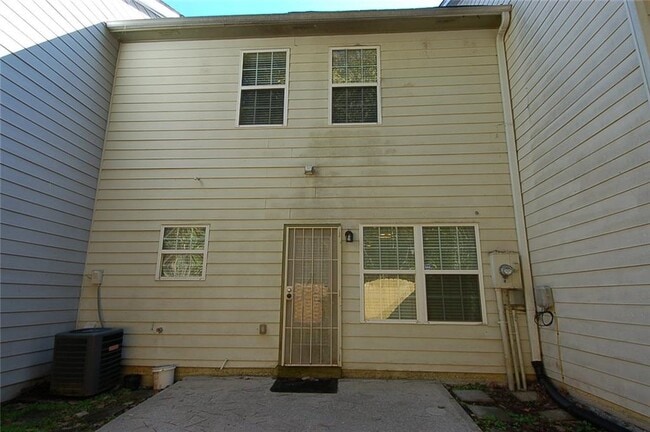 Building Photo - 6956 Rogers Point