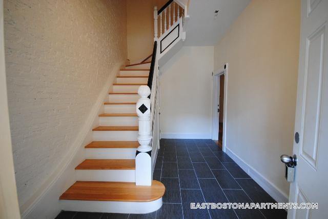 Building Photo - 342 Meridian St