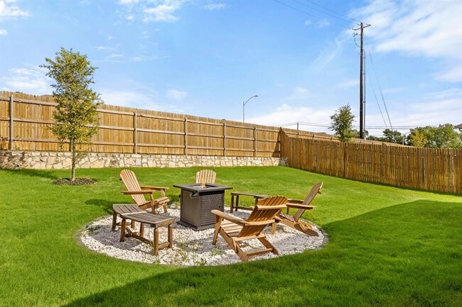 Building Photo - 10513 Defender Trl