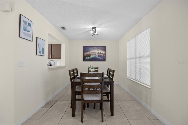 Building Photo - 2116 Cypress Bay Blvd