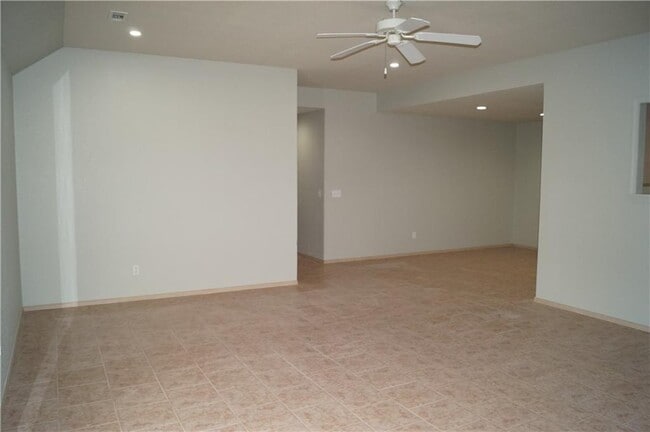 Building Photo - 67 Dakota Trail