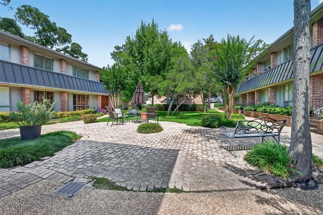 Building Photo - 6466 Bayou Glen Rd