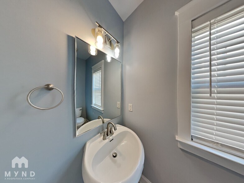 Building Photo - 2534 Preston View Ct