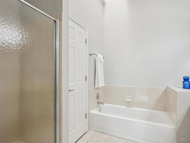 Building Photo - Charming 4BR Townhome in Thornton