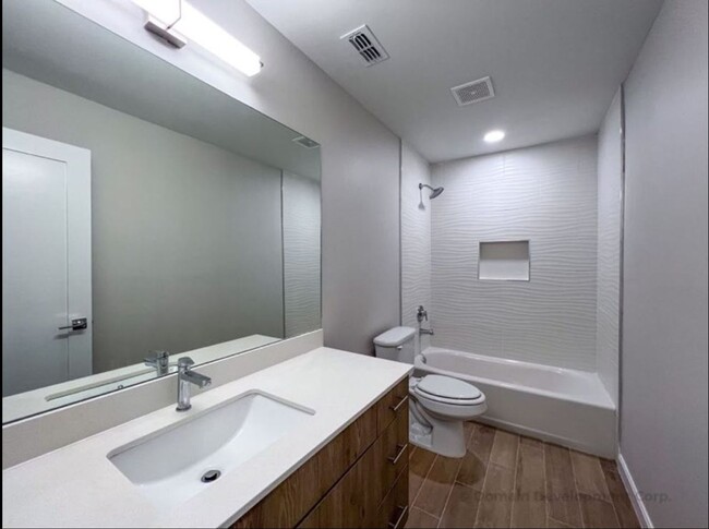 Building Photo - RECEIVE ONE WEEK FREE!!