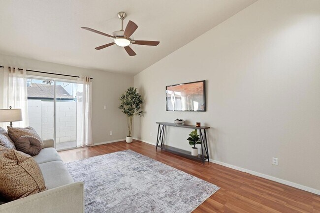 Building Photo - 3039 N 38th St