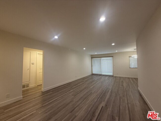 Building Photo - 1760 S Bentley Ave