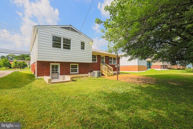 Building Photo - 2607 Smith Ave