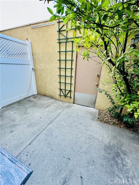 Building Photo - 6225 Coldwater Canyon Ave