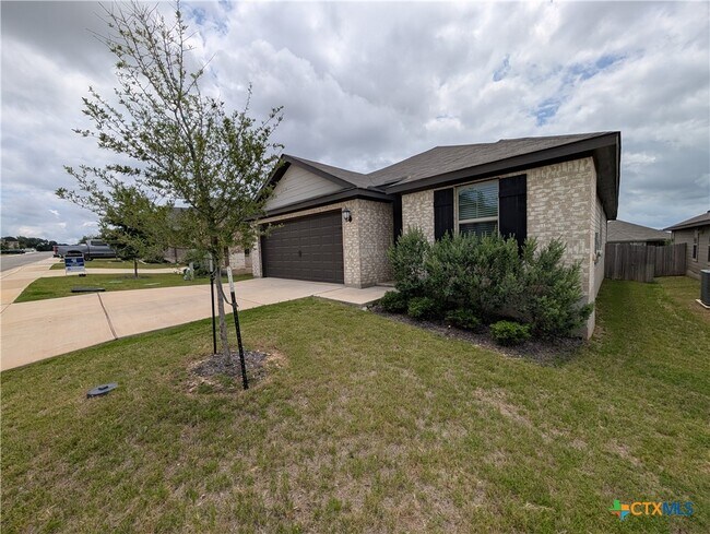 Building Photo - 3069 Charyn Wy