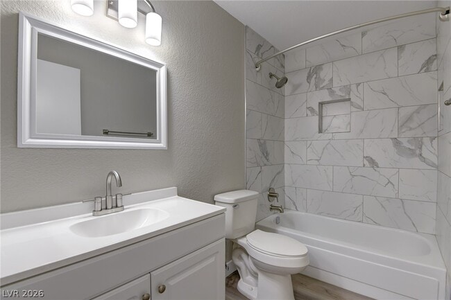 Building Photo - 853 Rock Springs Dr