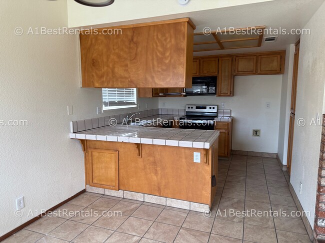 Building Photo - 3400 Clogston Way