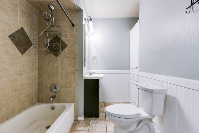 Building Photo - NOW AVAILABLE - Santa Rita Charmer w/ Deta...