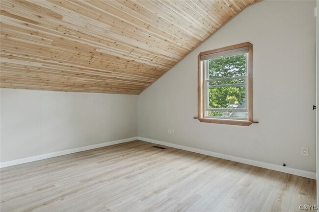 Building Photo - 22000 Admirals Walk