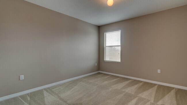 Building Photo - 13576 Hunters Point St